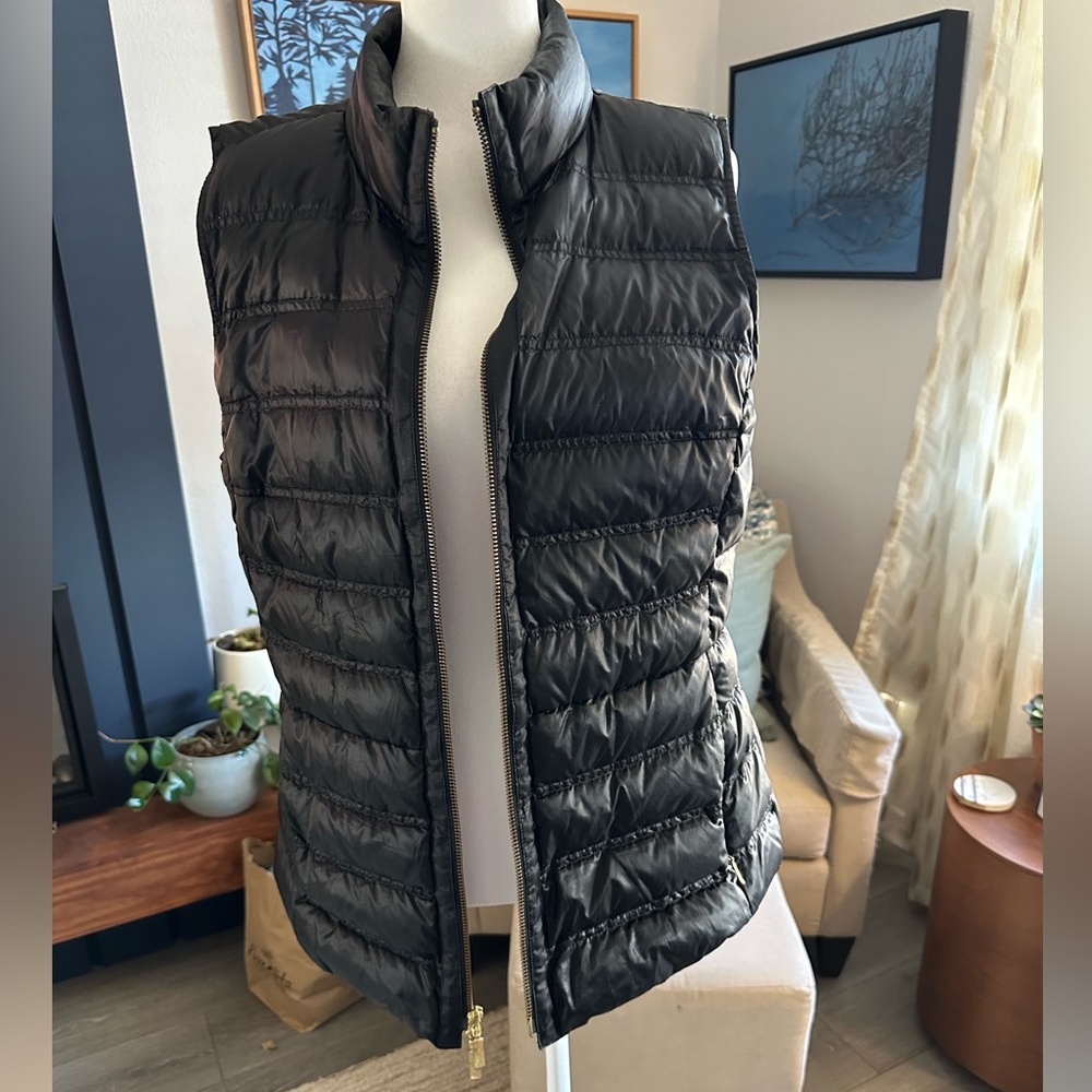 Lilly Pulitzer Size Large Black Puffer Vestt